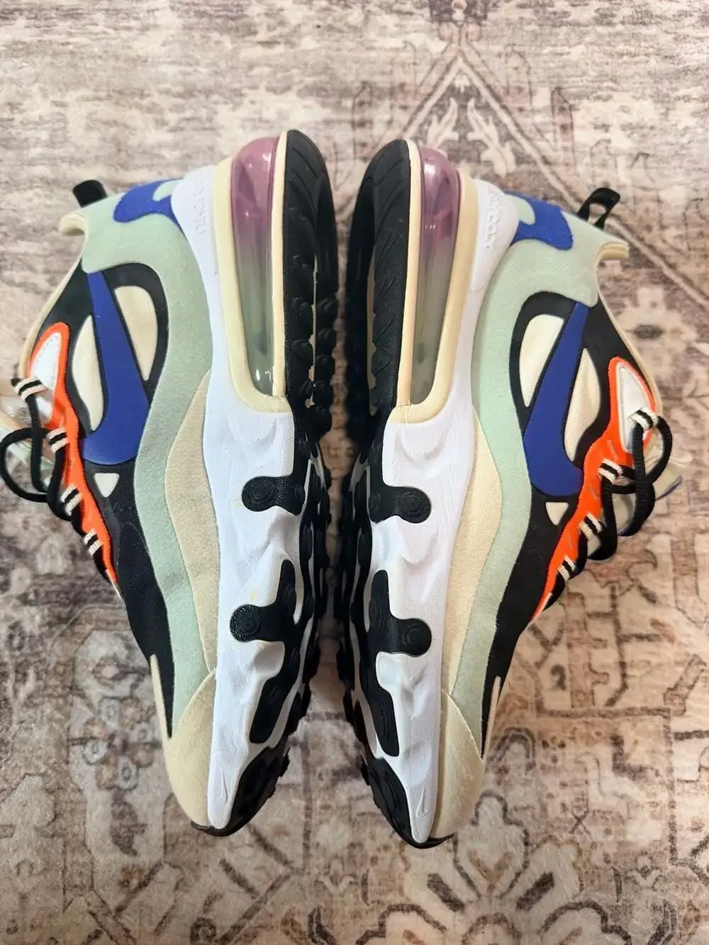 Nike Air Max 270 React CI3899-200 Sneakers Size 9